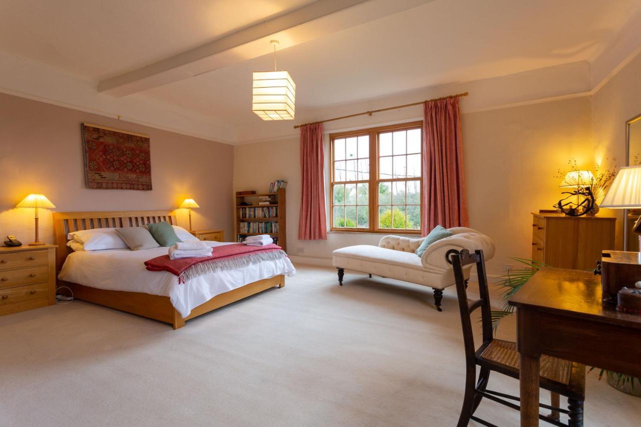 Pounce Hall -Stunning Historic Home In Rural Essex Сафрън Уолдън Екстериор снимка
